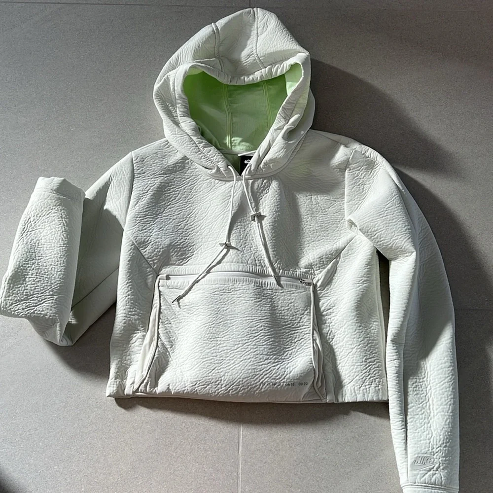 NIKE Sportswear Tech Pack Women's Hoodie Cropped Sweatshirt!
